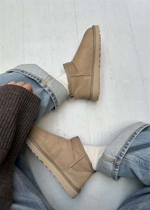 W classic ultra mini støvle Sand UGG
